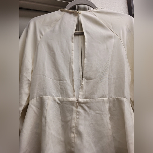 Ivory/Cream Woman Blouse L - Picture 9 of 12